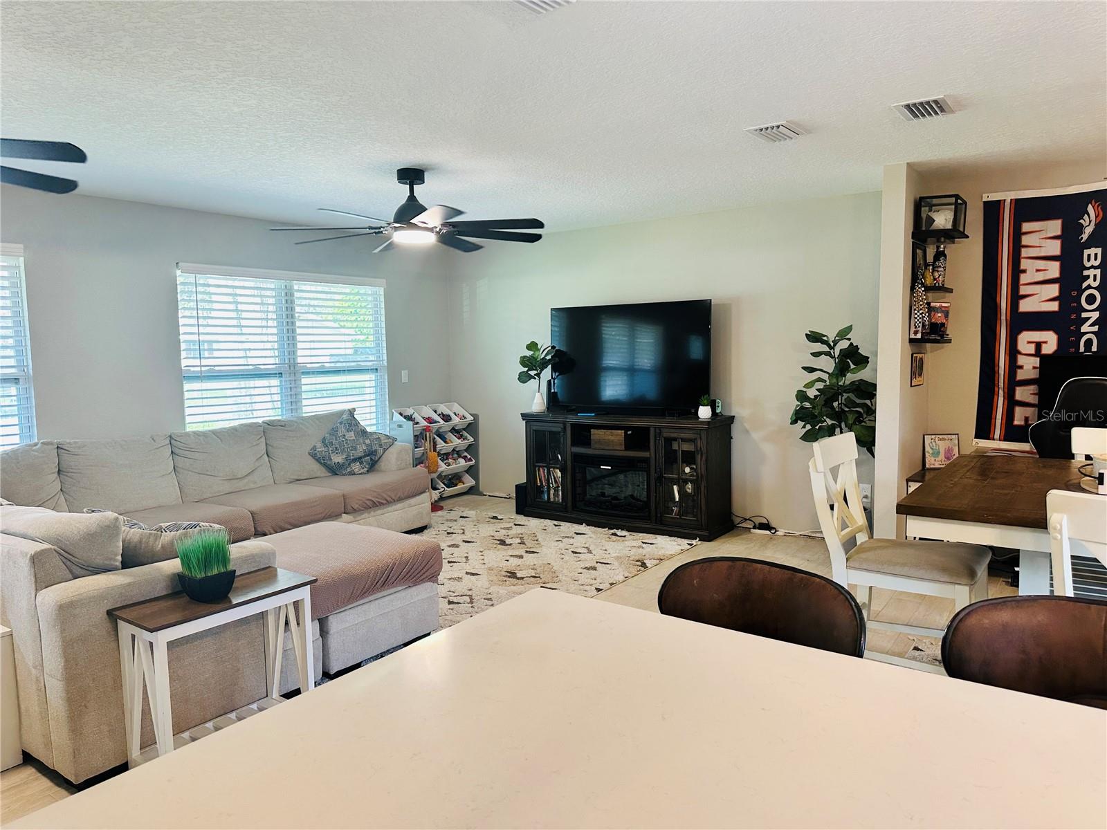 Image 9 of 27 For 1399 James Street