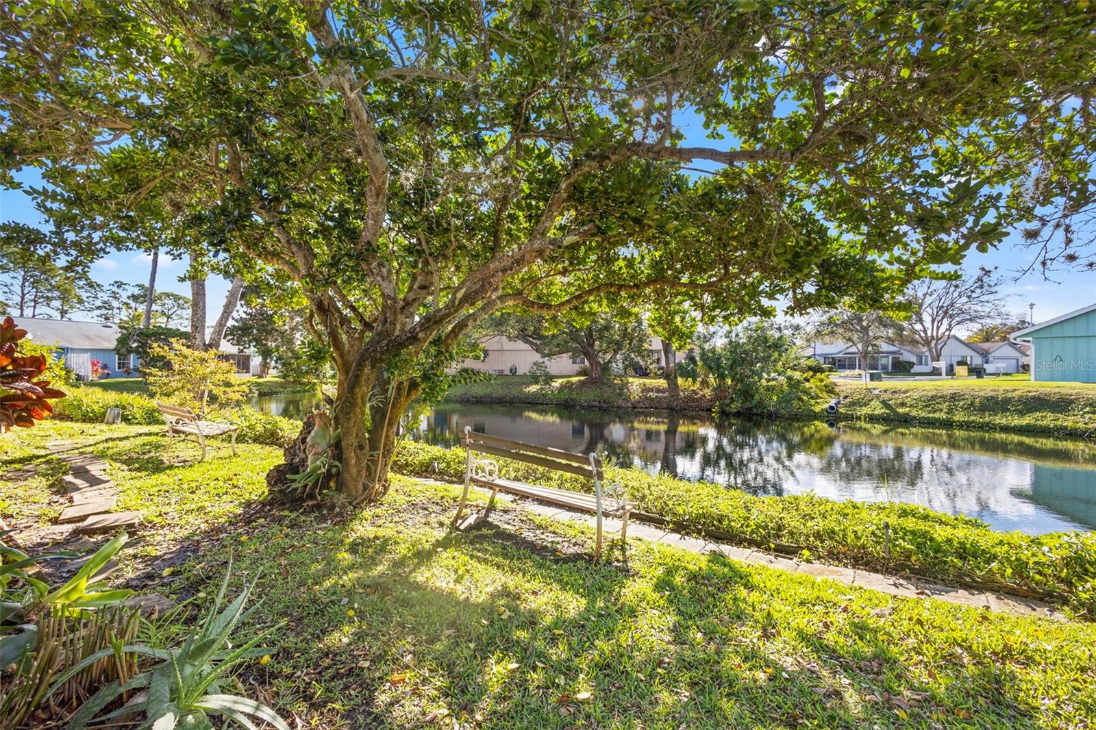 Image 37 of 39 For 44 Fore Drive