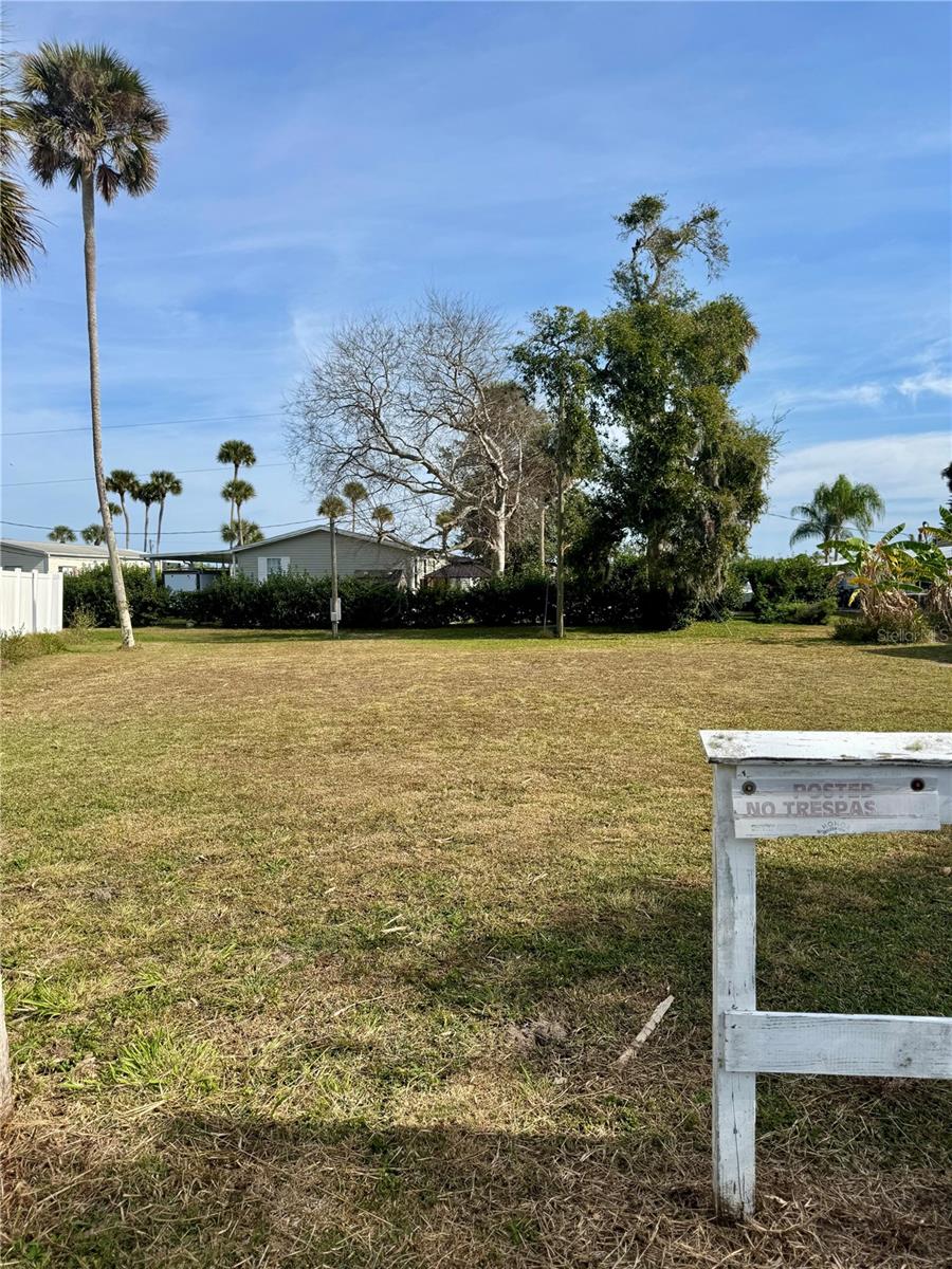 Image 2 of 6 For 4339 Mackeral, Lot 272 Circle