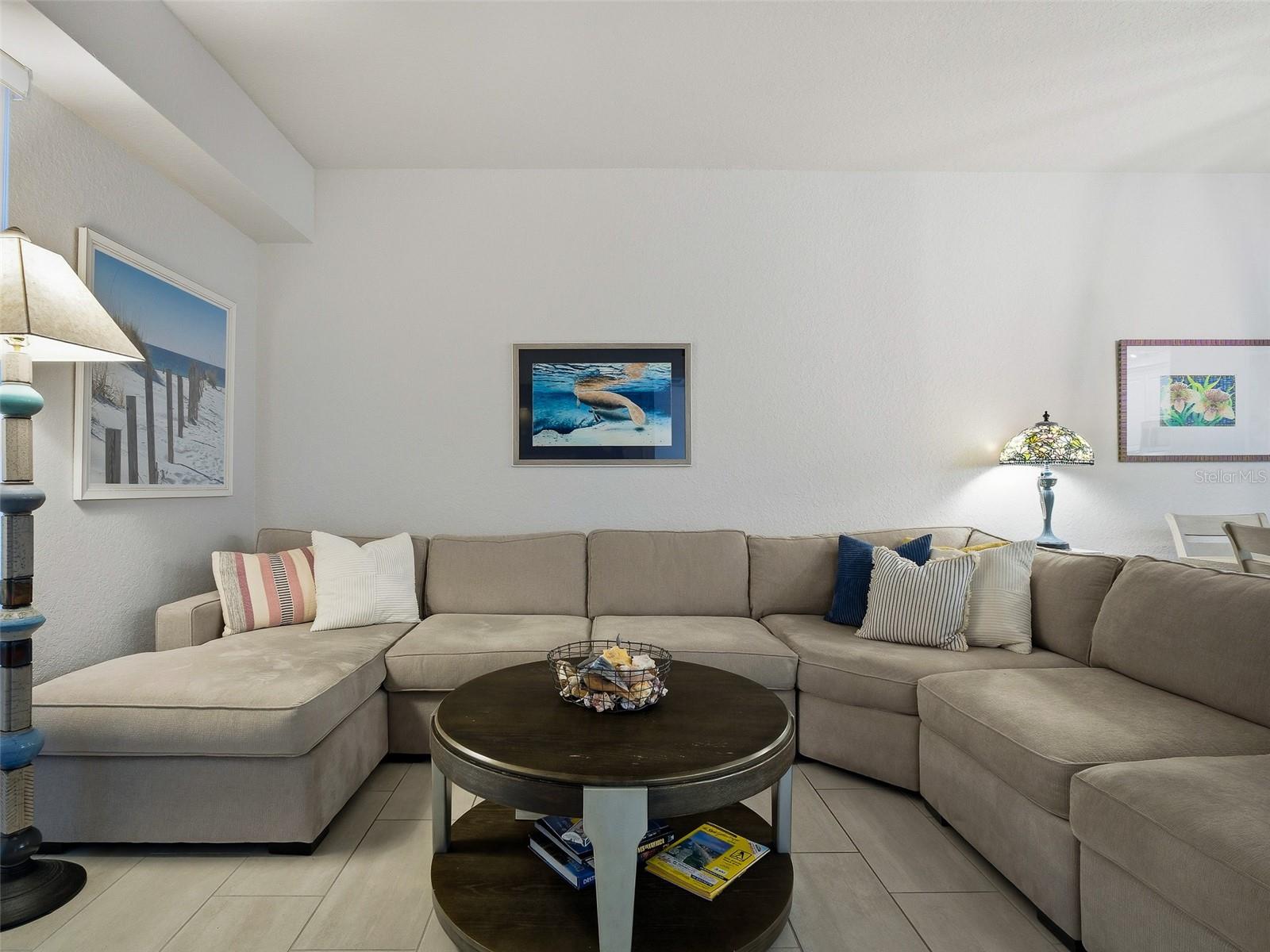 Image 18 of 72 For 4 Riverwalk Drive 402