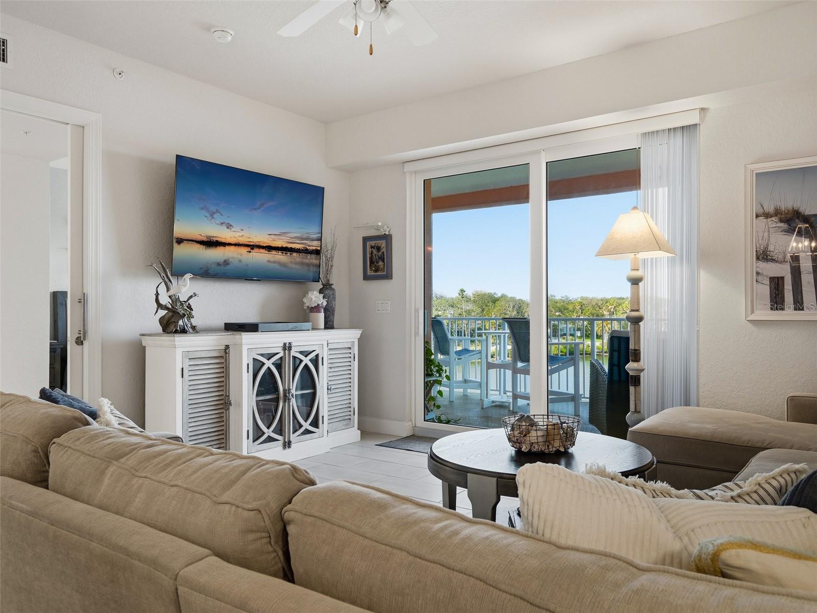 Image 19 of 72 For 4 Riverwalk Drive 402