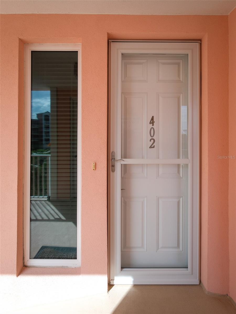 Image 6 of 72 For 4 Riverwalk Drive 402