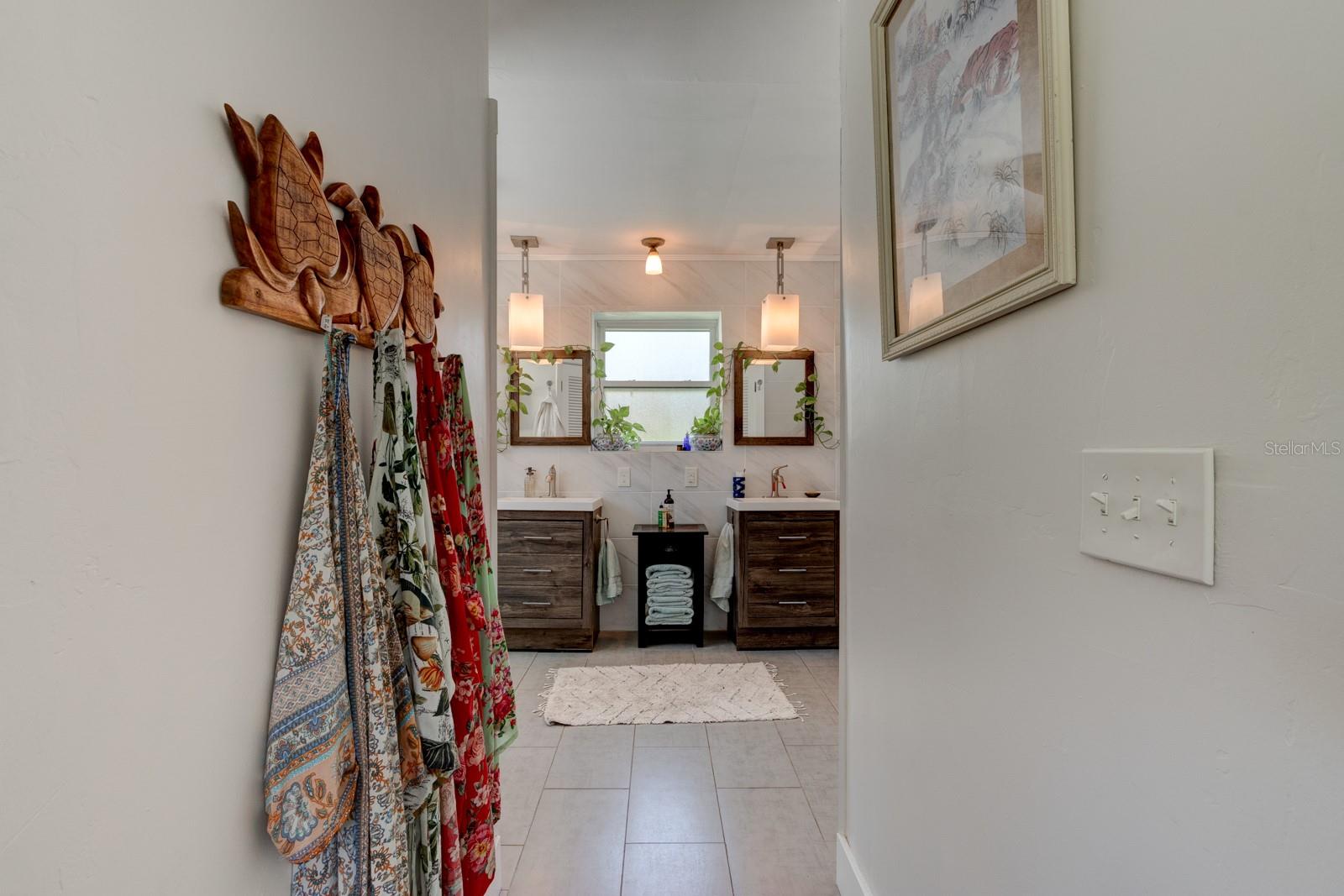 Image 21 of 47 For 357 Seneca Boulevard