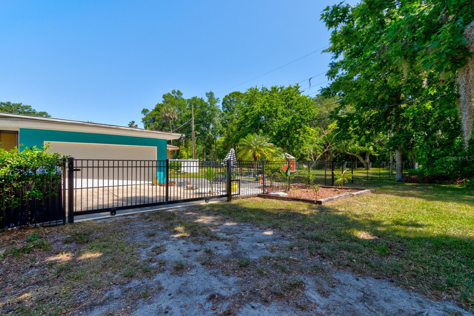 Image 34 of 47 For 357 Seneca Boulevard