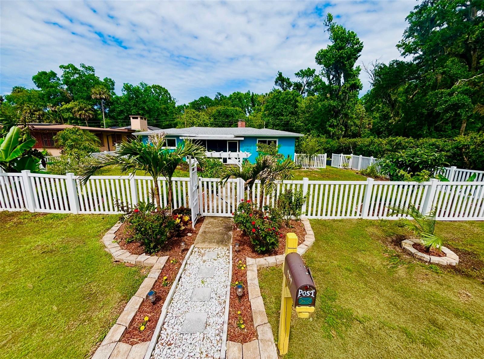 Image 4 of 47 For 357 Seneca Boulevard