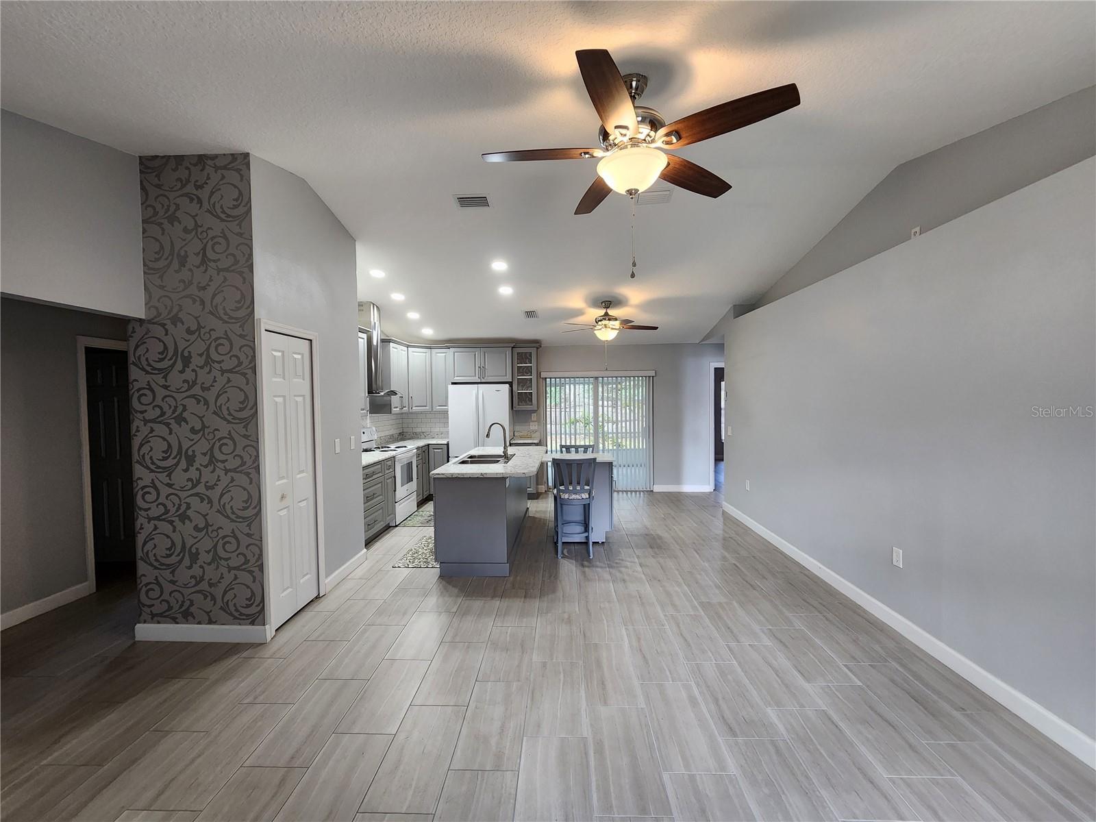 Image 14 of 19 For 38 General Doolittle Road