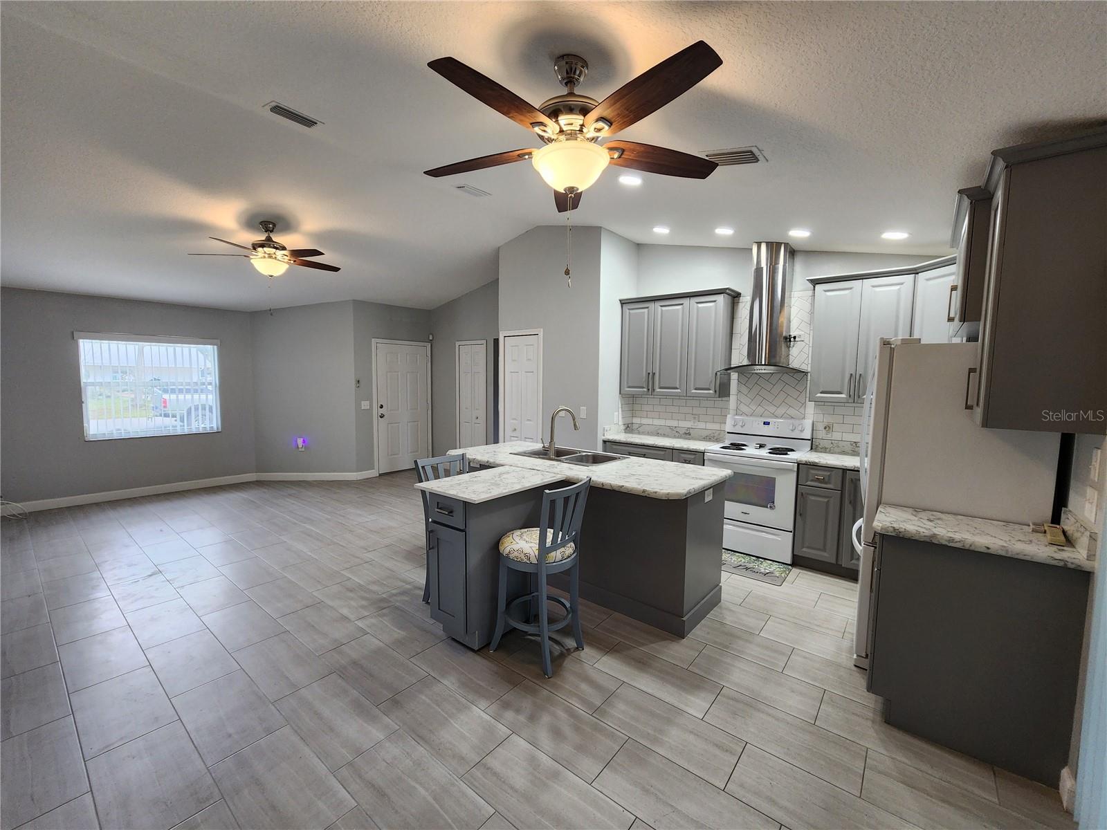 Image 16 of 19 For 38 General Doolittle Road