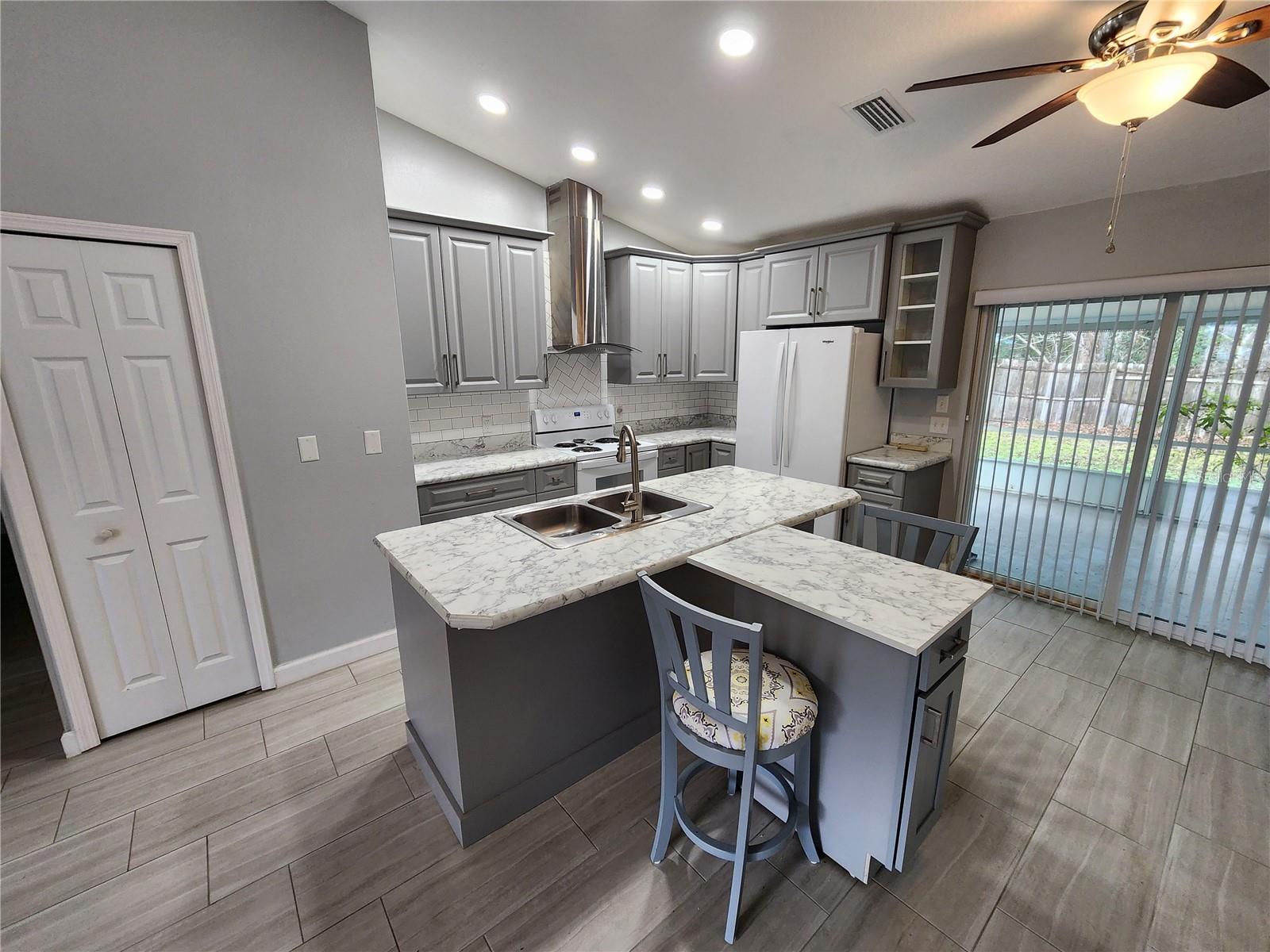 Image 18 of 19 For 38 General Doolittle Road