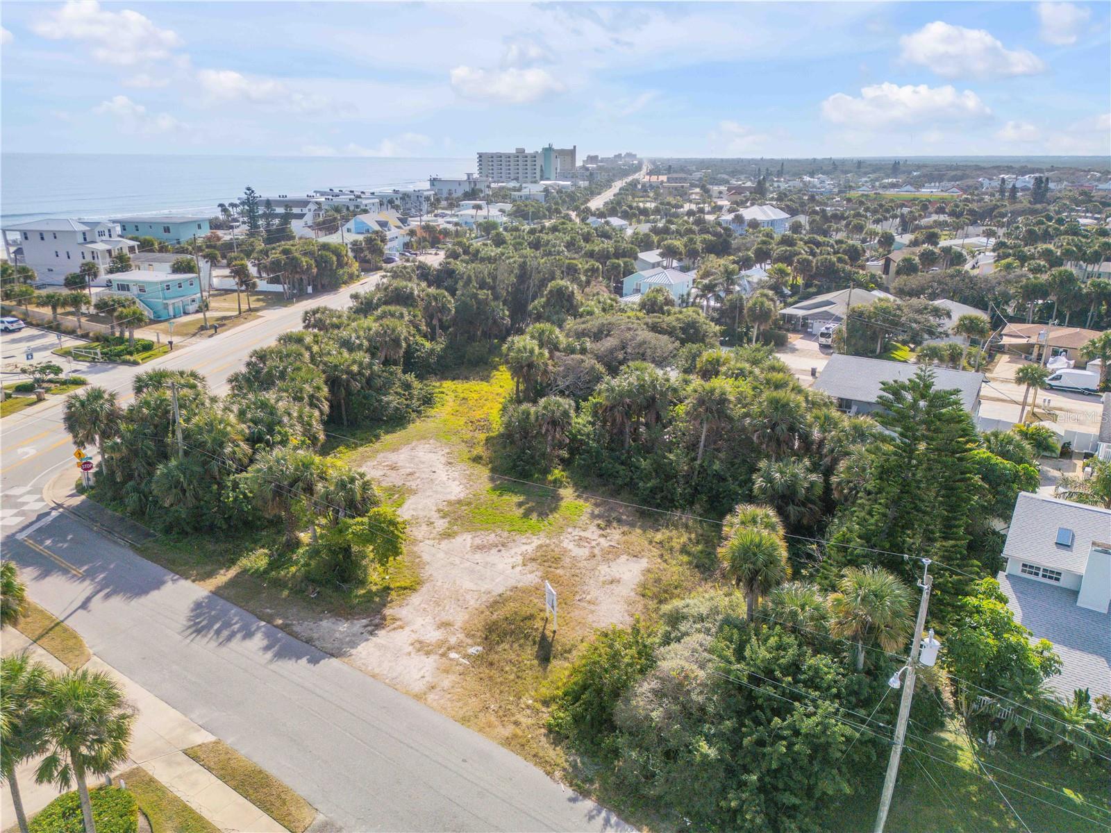 Image 6 of 13 For 833 Maralyn Avenue