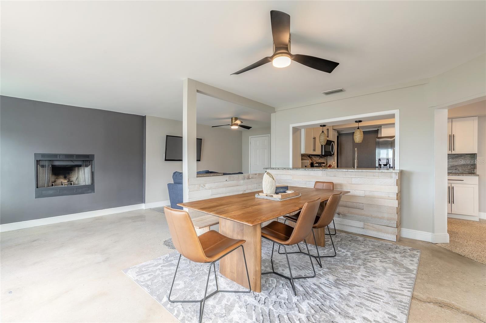 Image 14 of 46 For 2900 Peninsula Drive