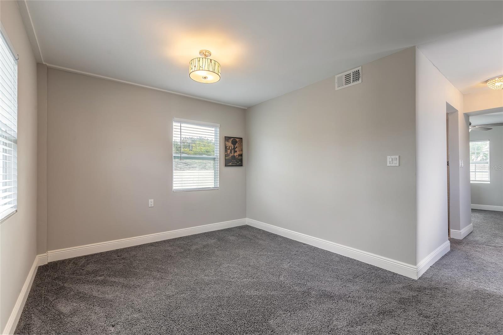 Image 20 of 46 For 2900 Peninsula Drive