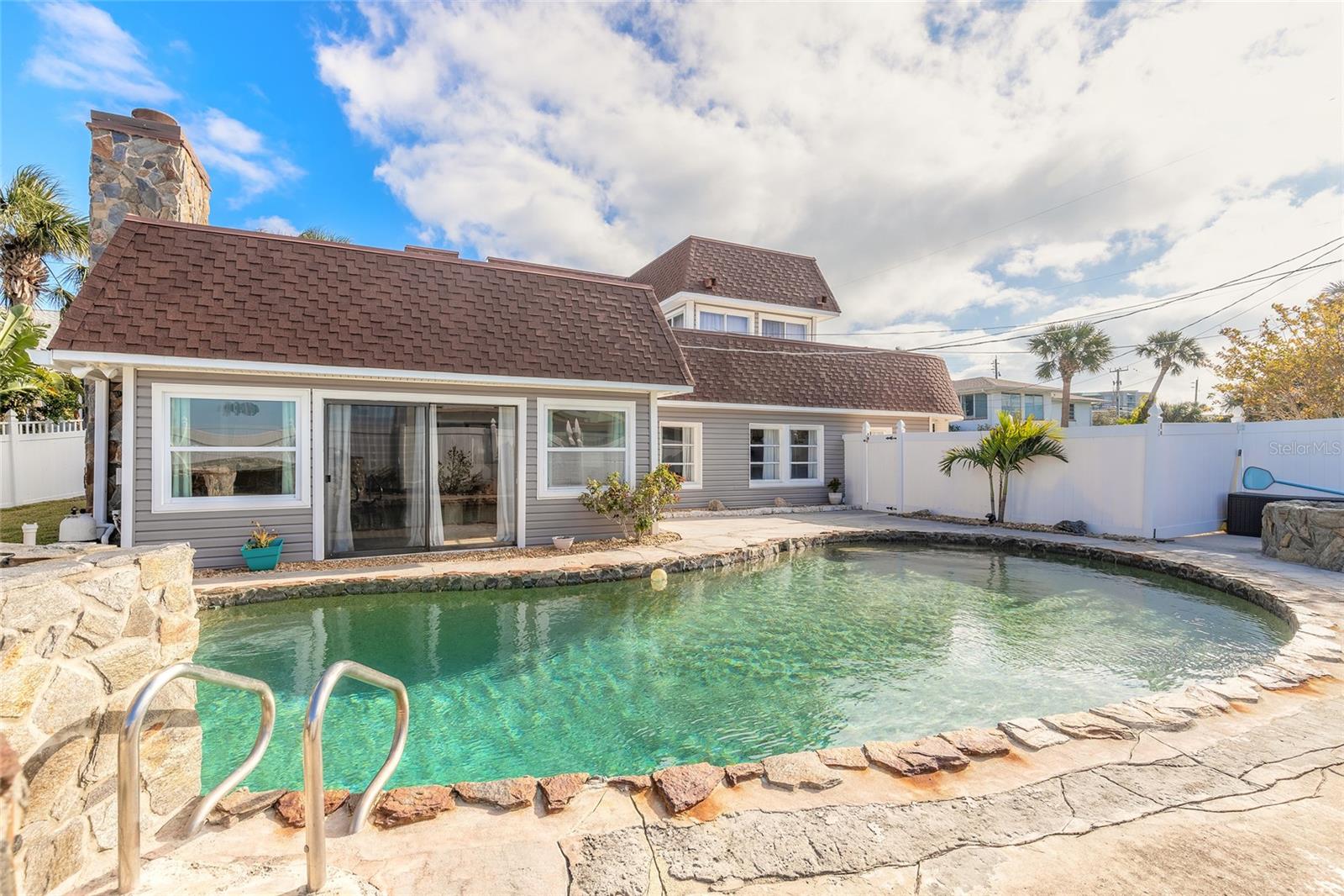 Image 29 of 46 For 2900 Peninsula Drive