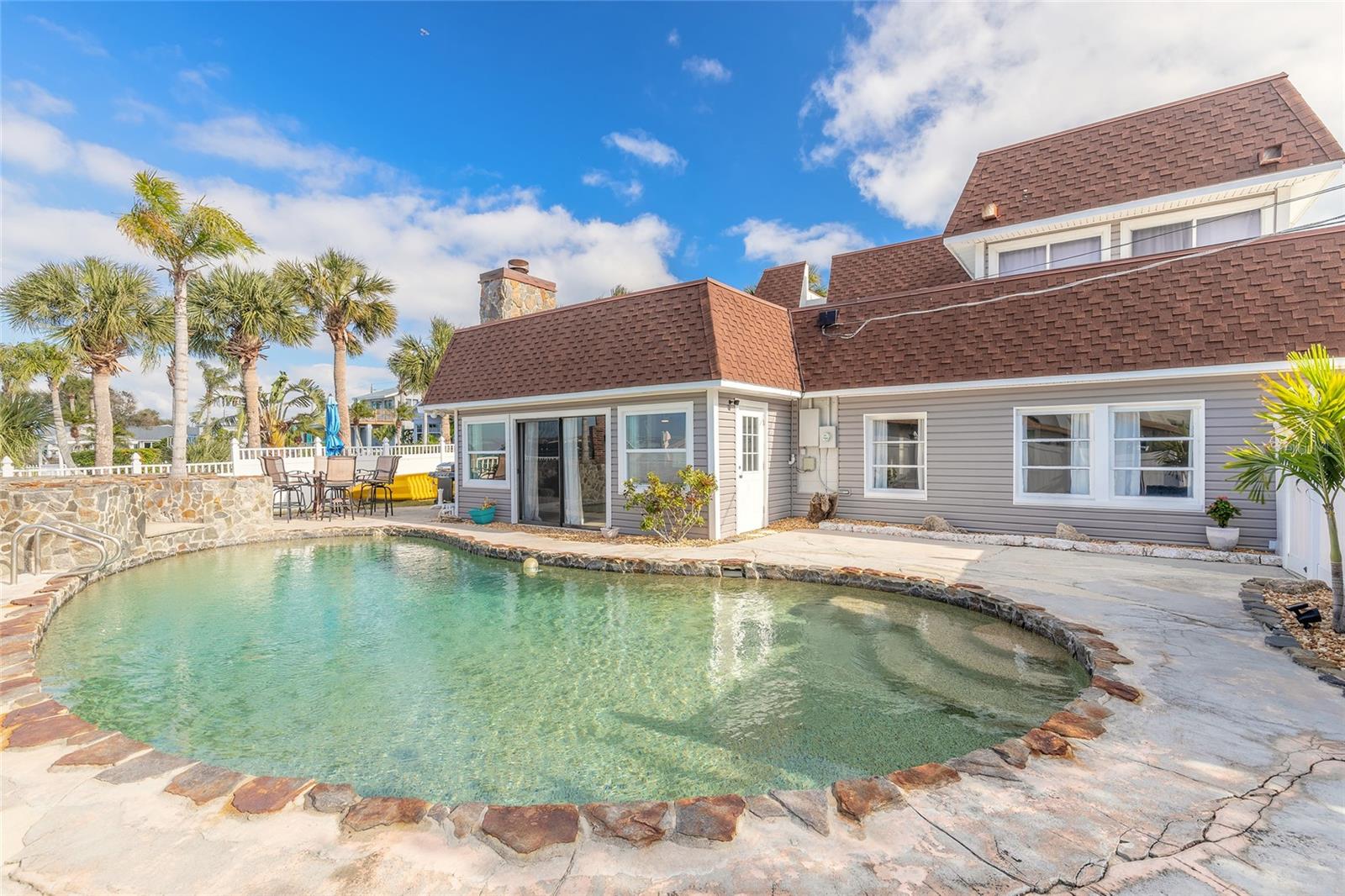 Image 4 of 46 For 2900 Peninsula Drive