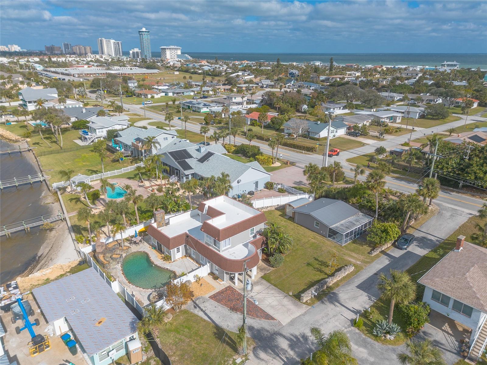 Image 41 of 46 For 2900 Peninsula Drive