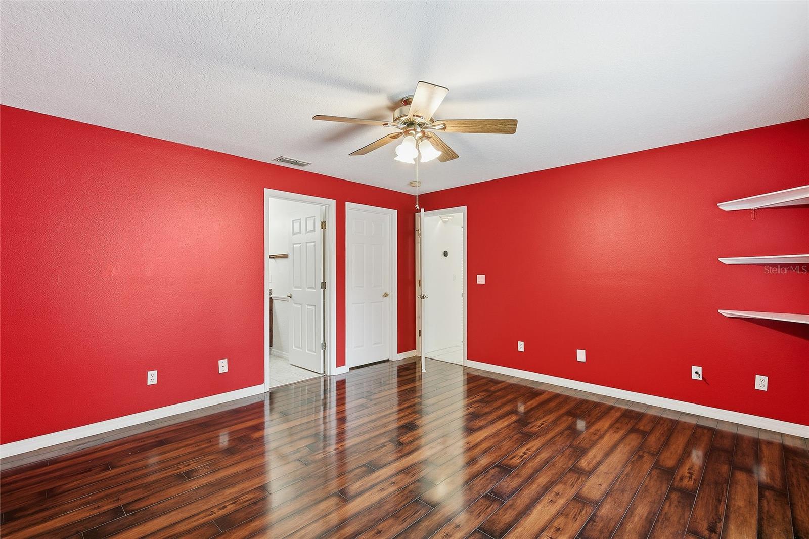 Image 19 of 65 For 716 Francis Avenue