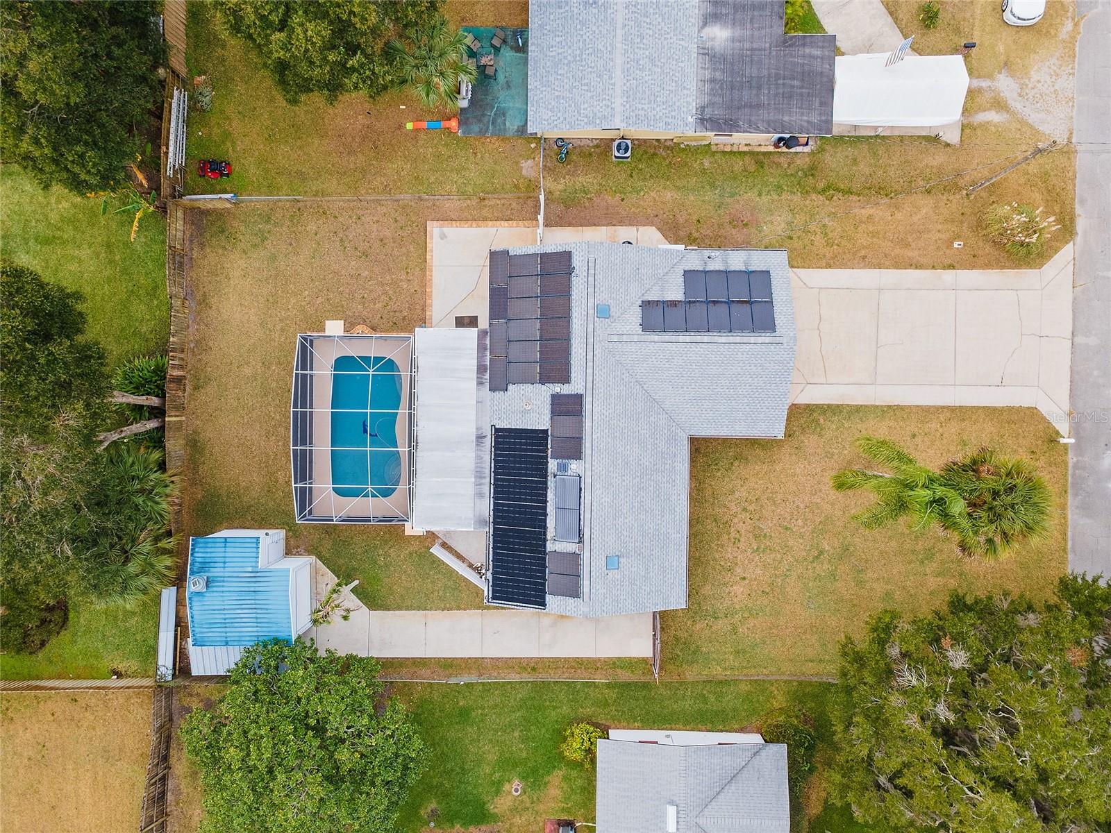 Image 3 of 65 For 716 Francis Avenue