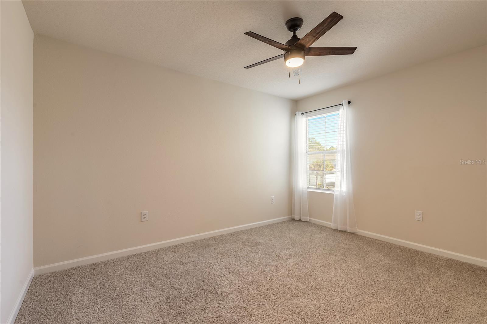 Image 18 of 36 For 50 Summer Daze Drive