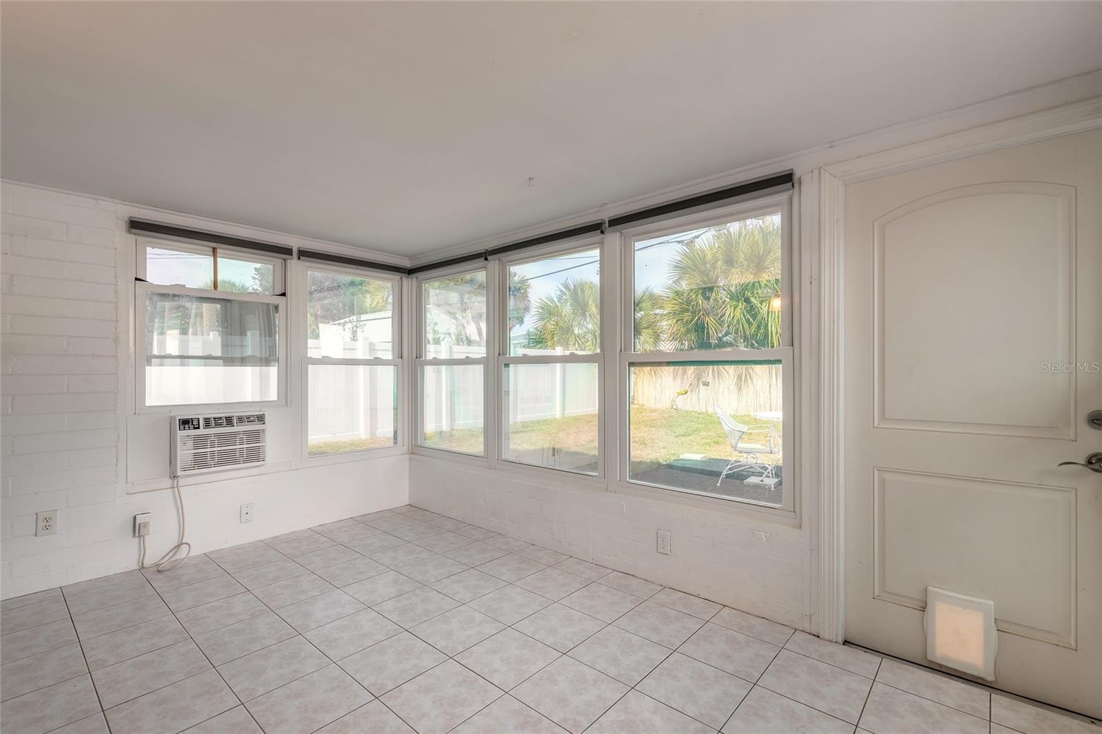 Image 14 of 26 For 34 Margaret Road