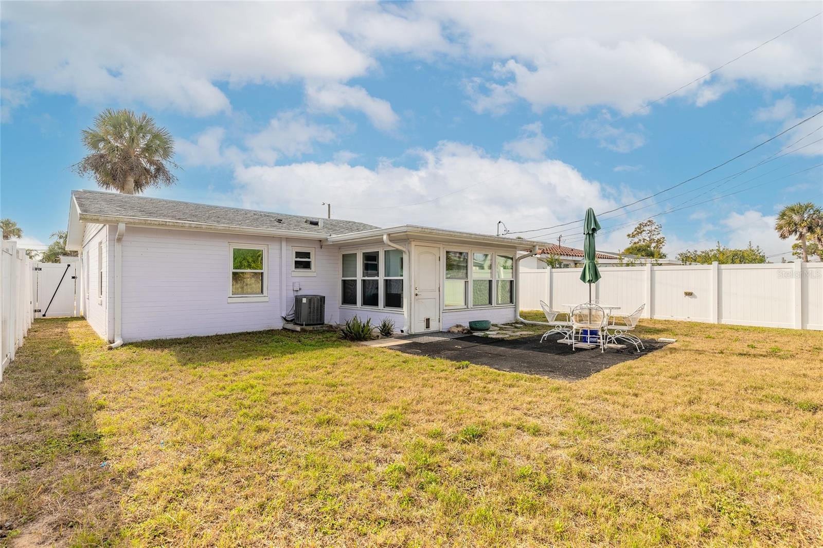 Image 18 of 26 For 34 Margaret Road