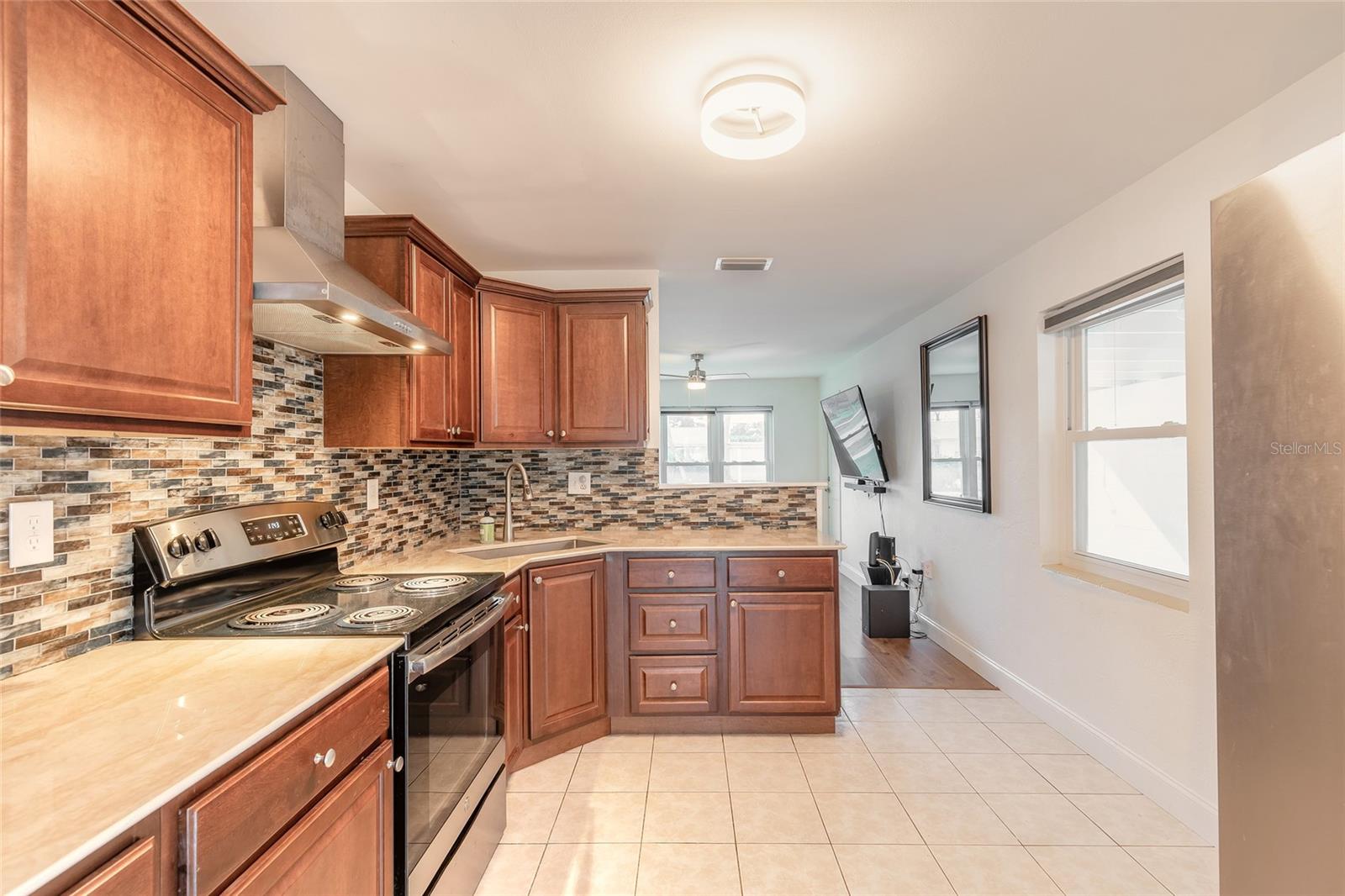 Image 4 of 26 For 34 Margaret Road