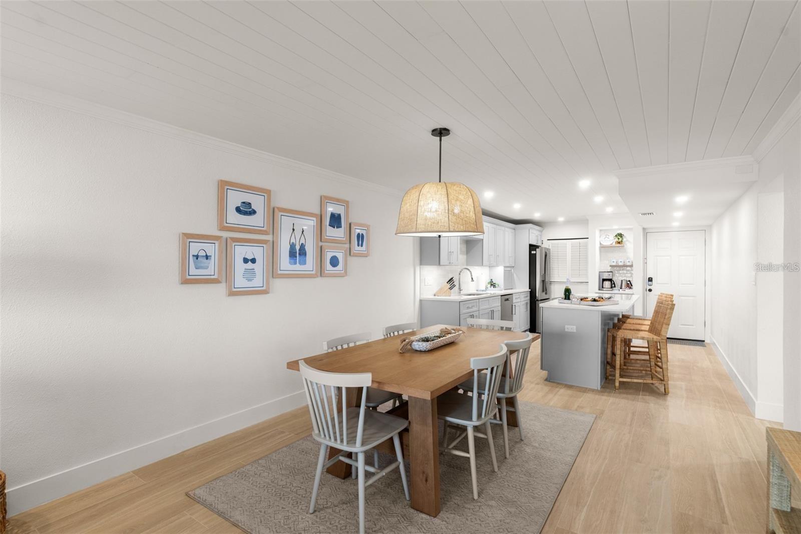 Image 11 of 44 For 4201 Atlantic Avenue 510