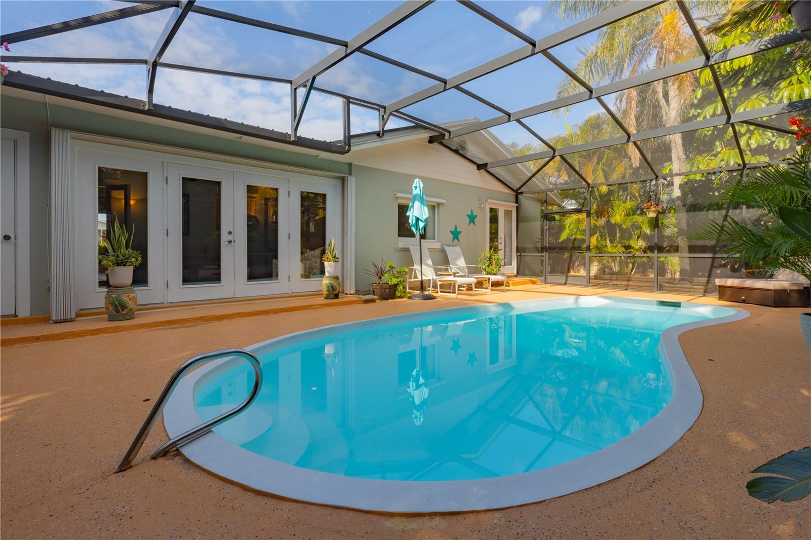 Image 12 of 36 For 1421 Beacon Street