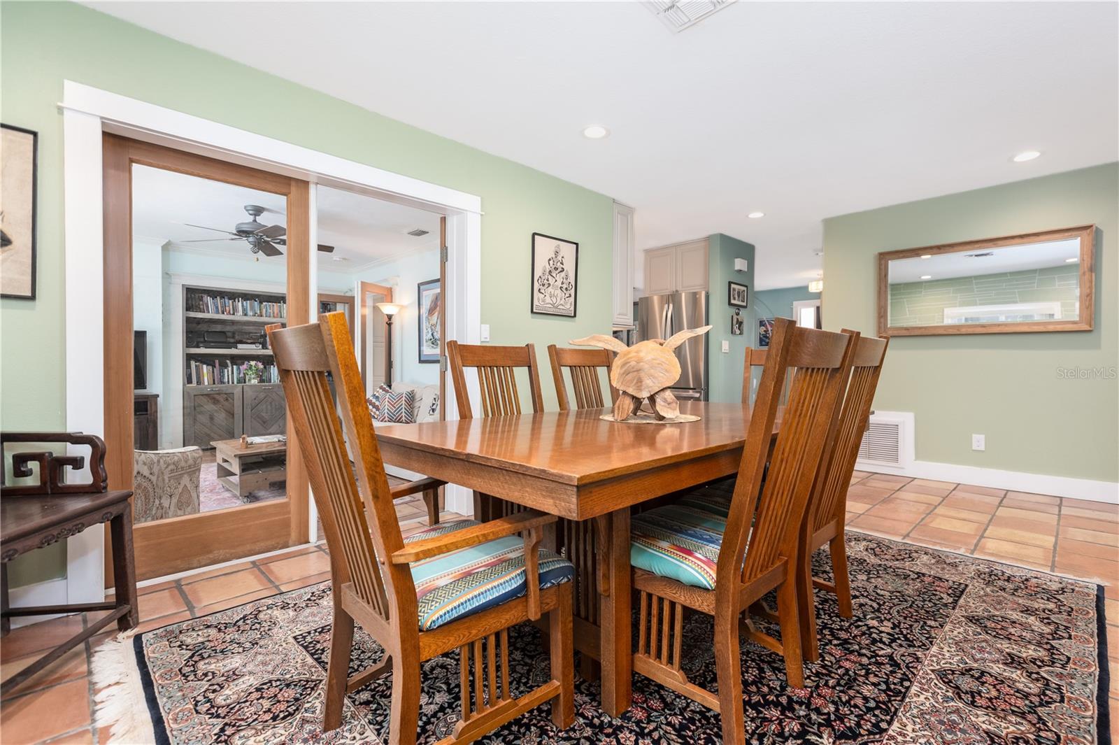 Image 18 of 36 For 1421 Beacon Street