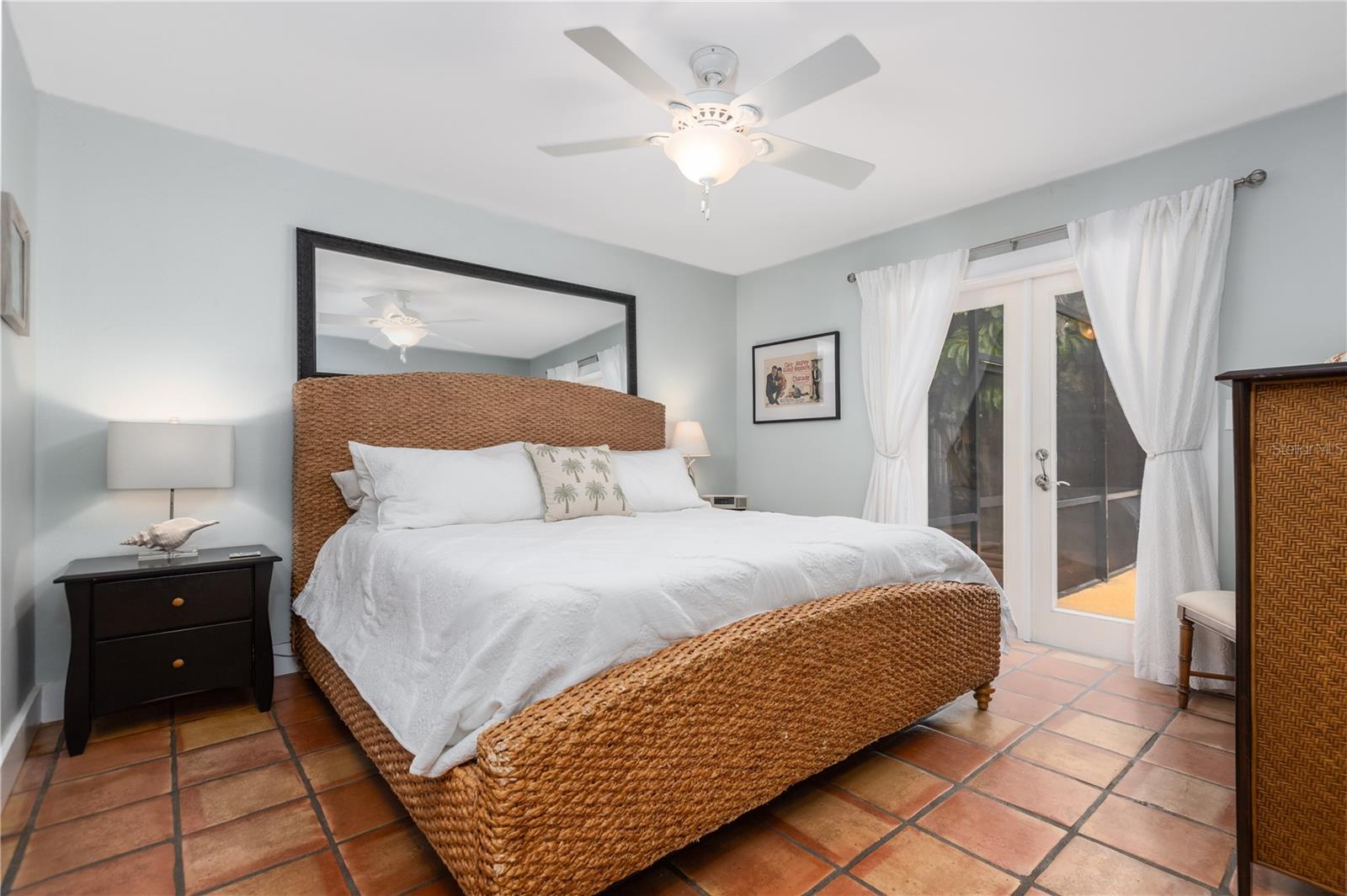 Image 20 of 36 For 1421 Beacon Street