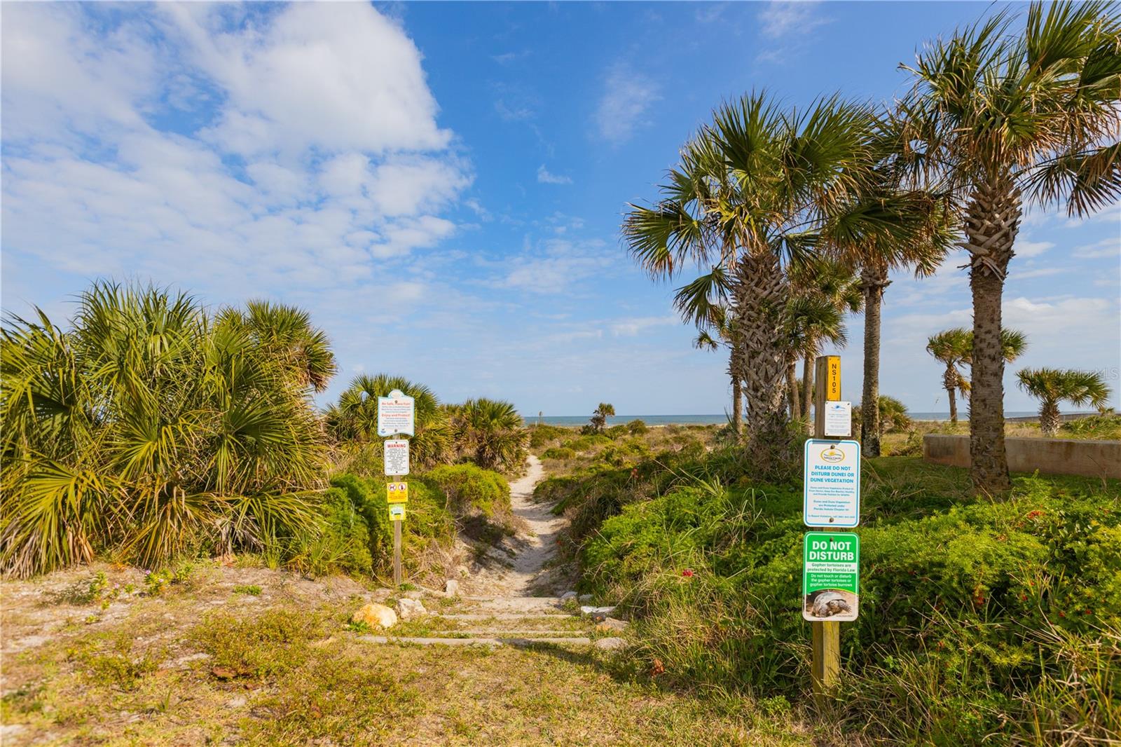 Image 32 of 36 For 1421 Beacon Street