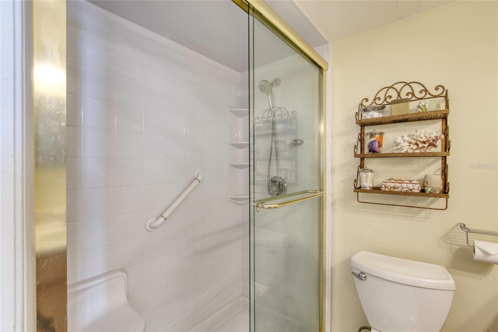 Image 18 of 43 For 3601 Atlantic Avenue 501