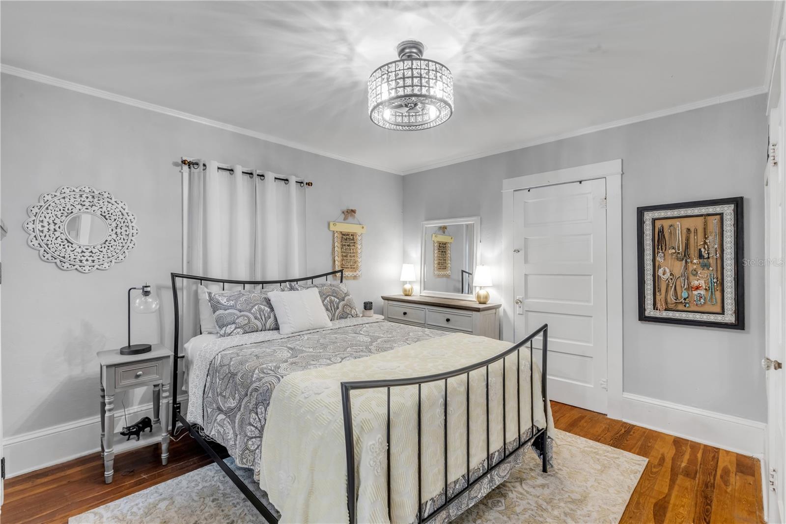 Image 19 of 69 For 405 Magnolia Street