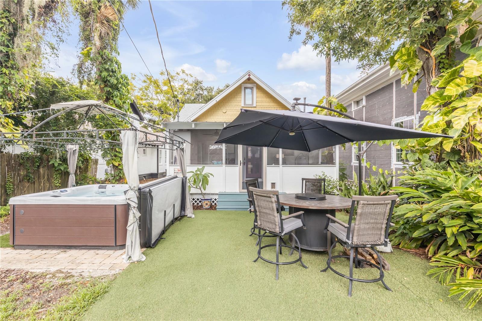 Image 42 of 69 For 405 Magnolia Street