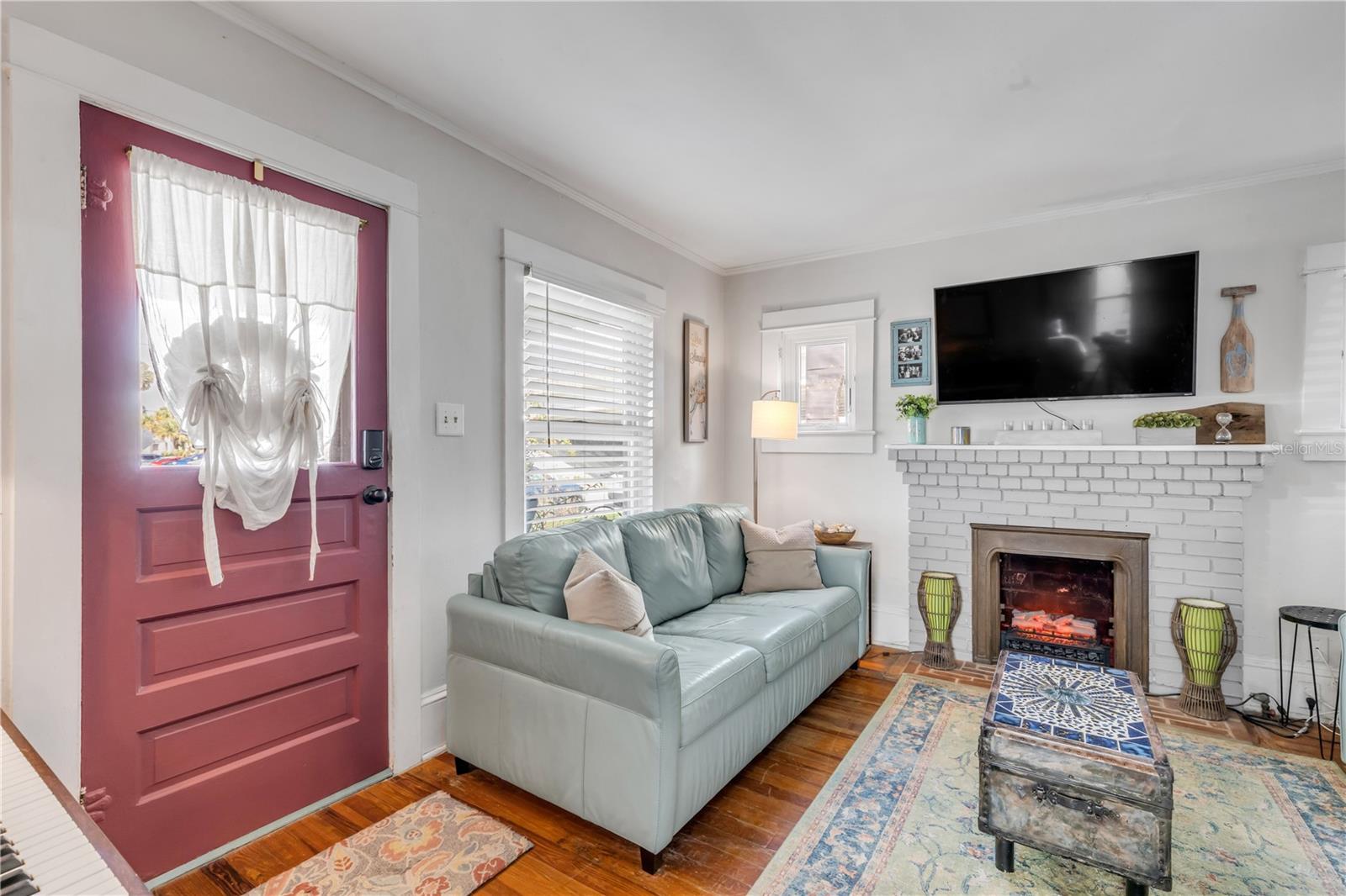 Image 6 of 69 For 405 Magnolia Street