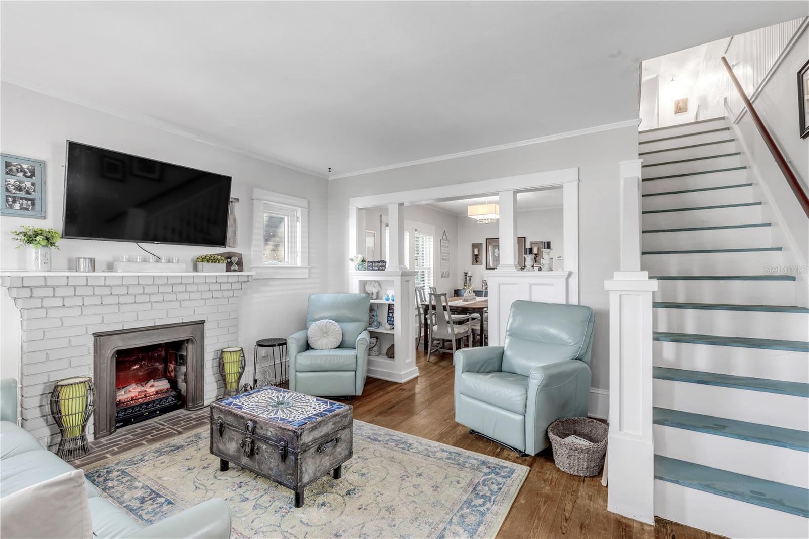 Image 7 of 69 For 405 Magnolia Street