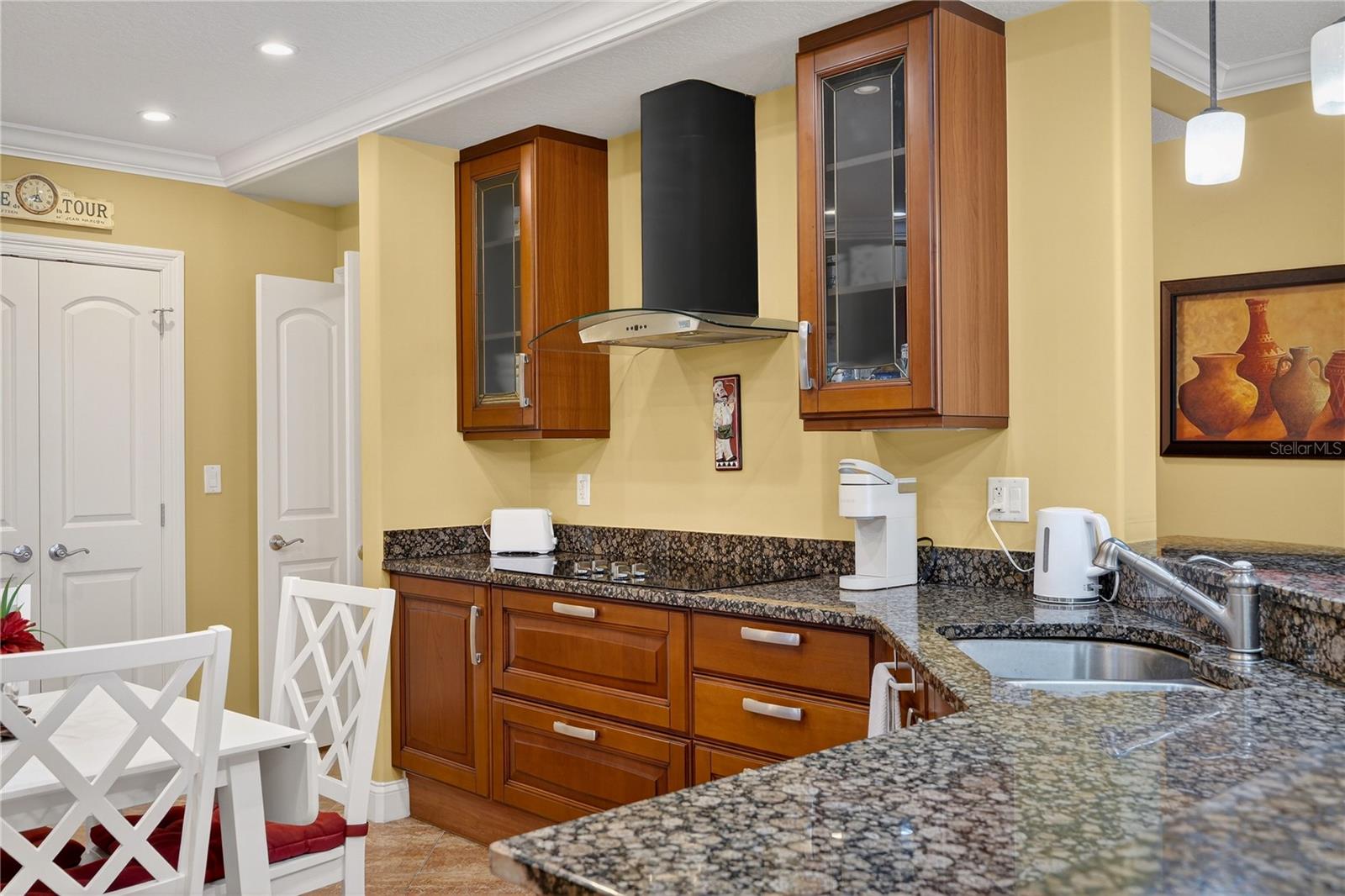 Image 12 of 50 For 3245 Atlantic Avenue 1002