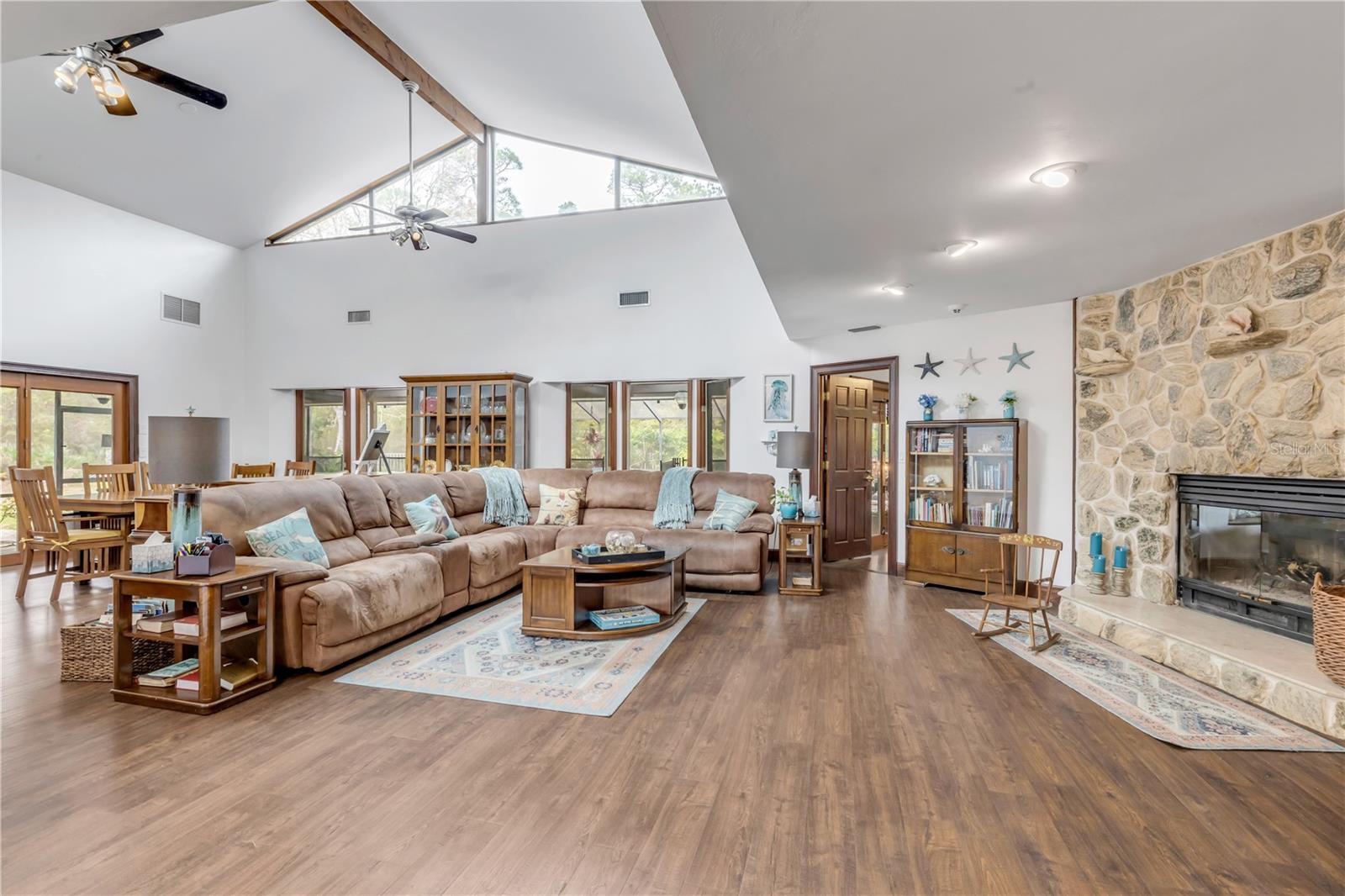 Image 22 of 100 For 1391 Scarlett Trail