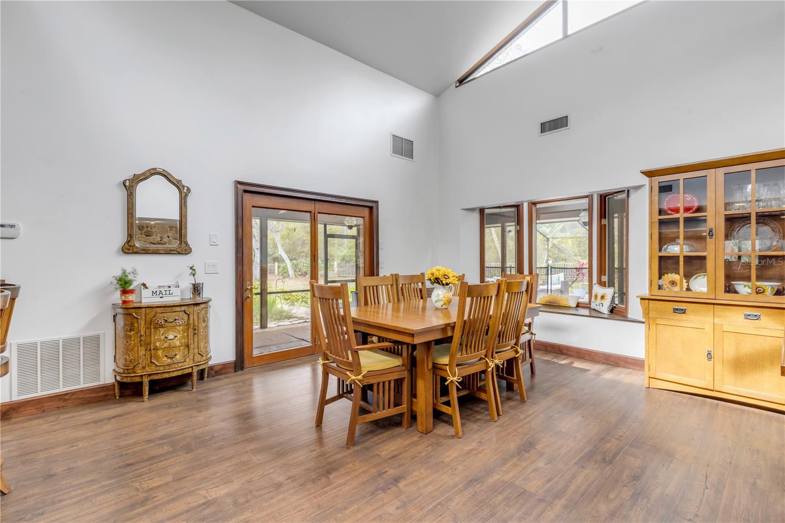 Image 29 of 100 For 1391 Scarlett Trail