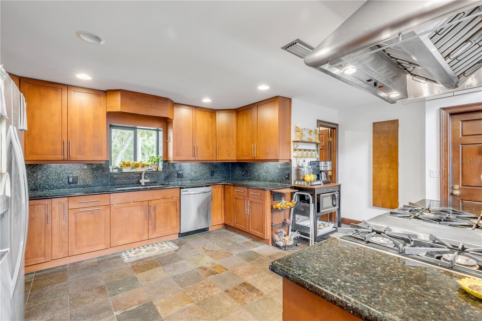 Image 35 of 100 For 1391 Scarlett Trail