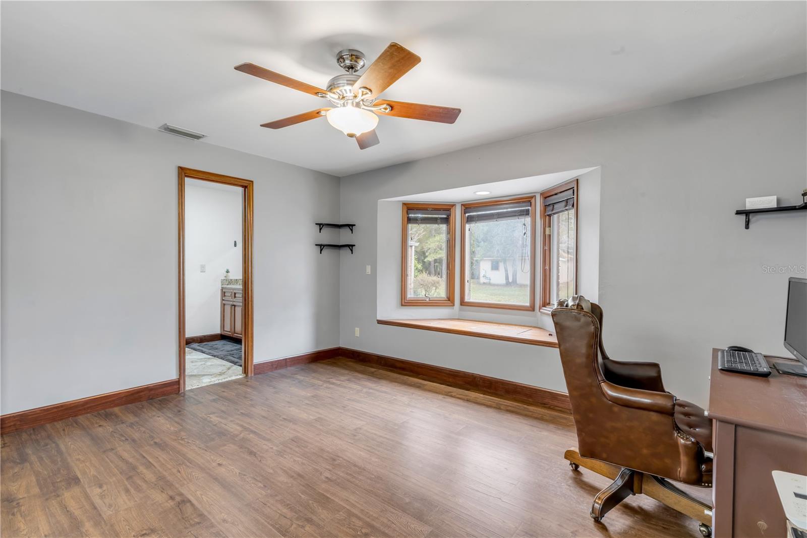 Image 47 of 100 For 1391 Scarlett Trail