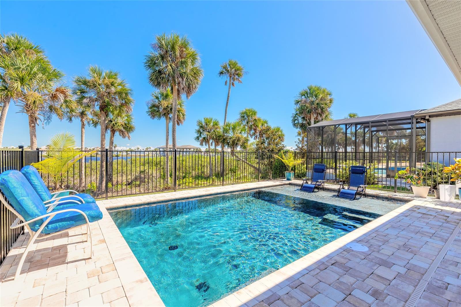 Image 8 of 52 For 31 Riverwalk Drive