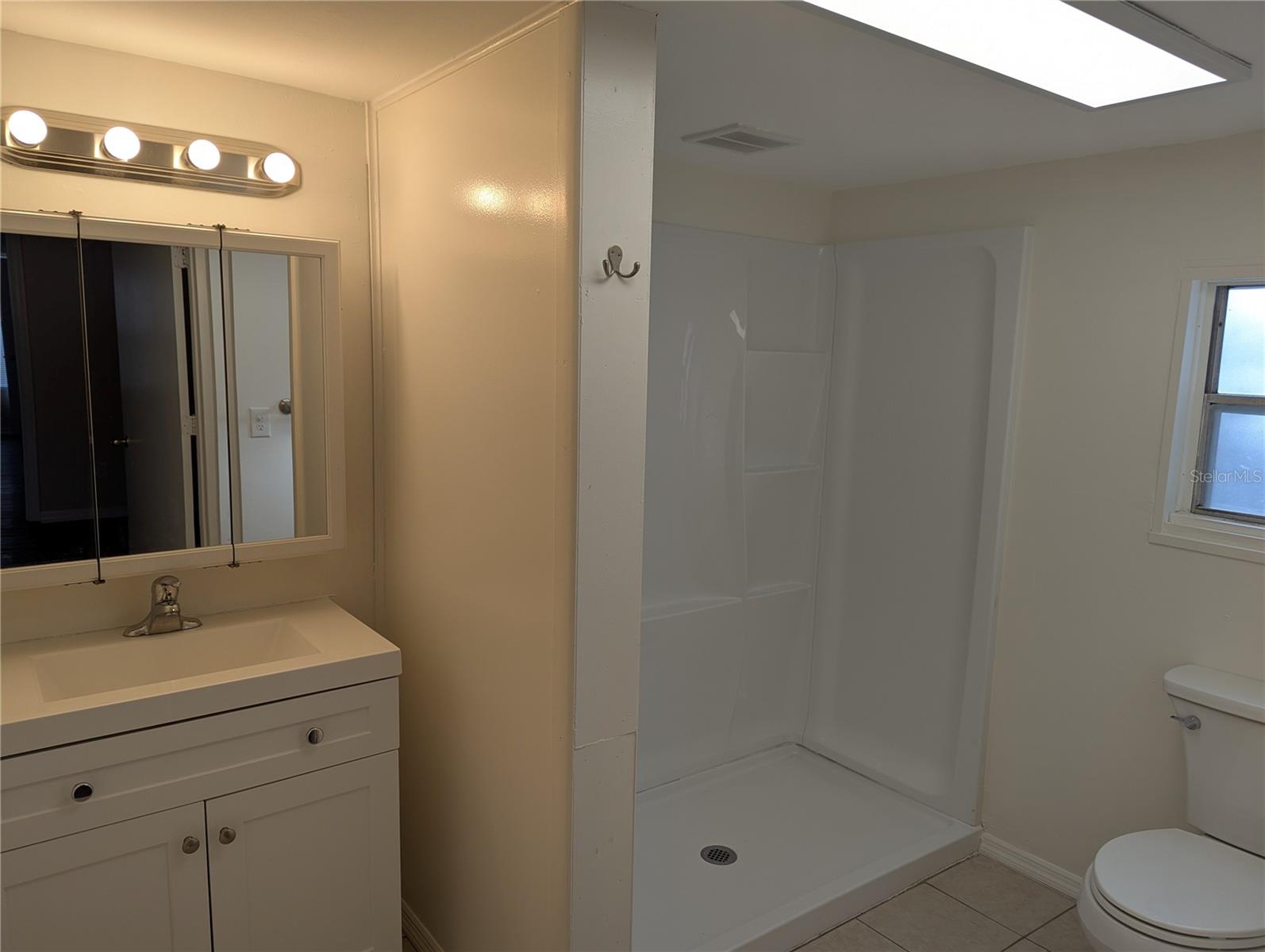 Image 10 of 28 For 714 Downing Street