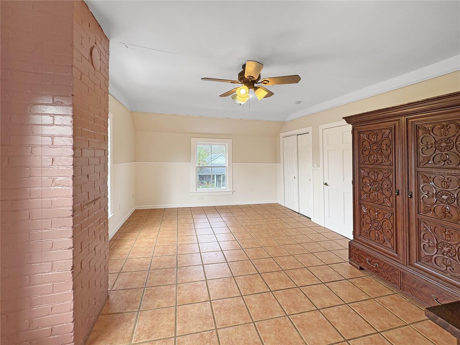 Image 17 of 28 For 714 Downing Street