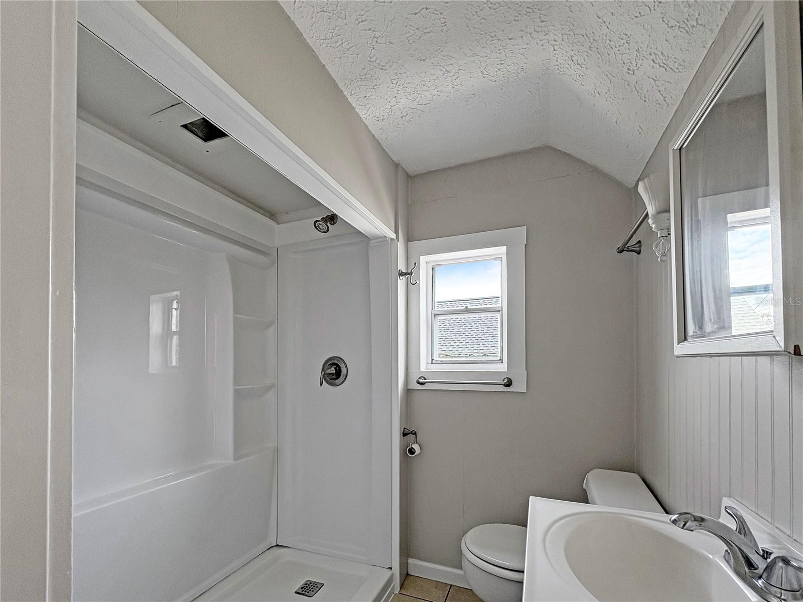 Image 21 of 28 For 714 Downing Street