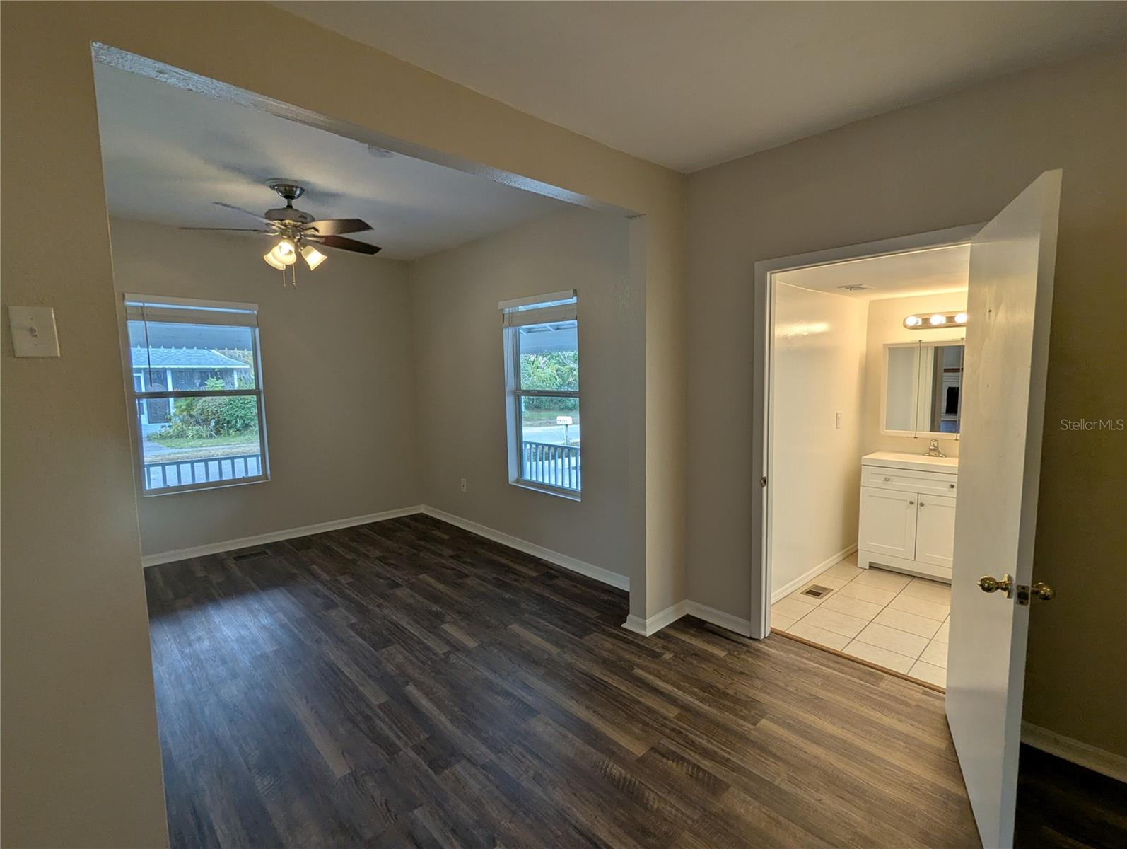 Image 7 of 28 For 714 Downing Street