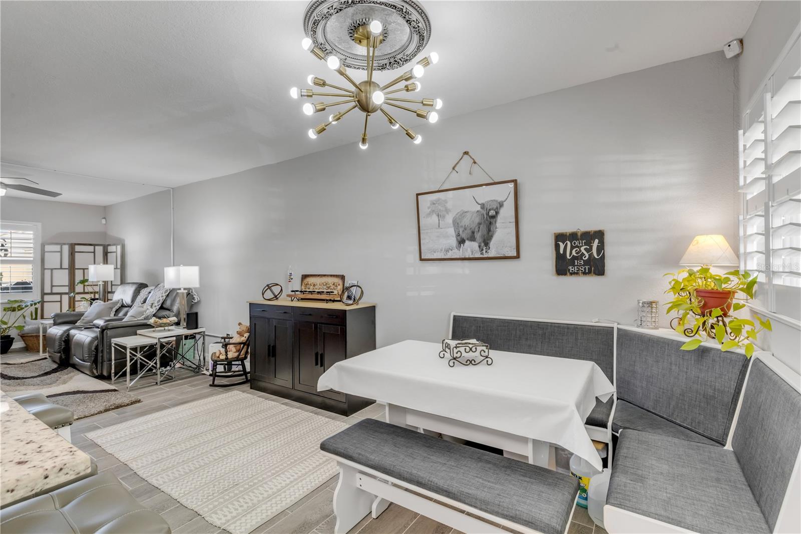 Image 17 of 43 For 10 Lynnhurst Drive 101