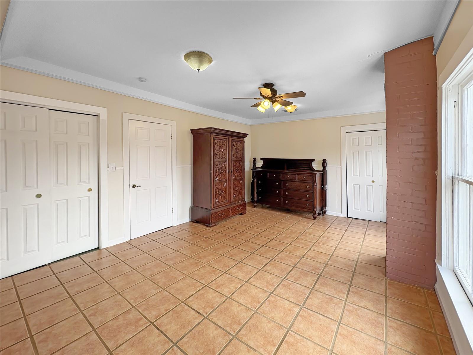 Image 15 of 28 For 714 Downing Street