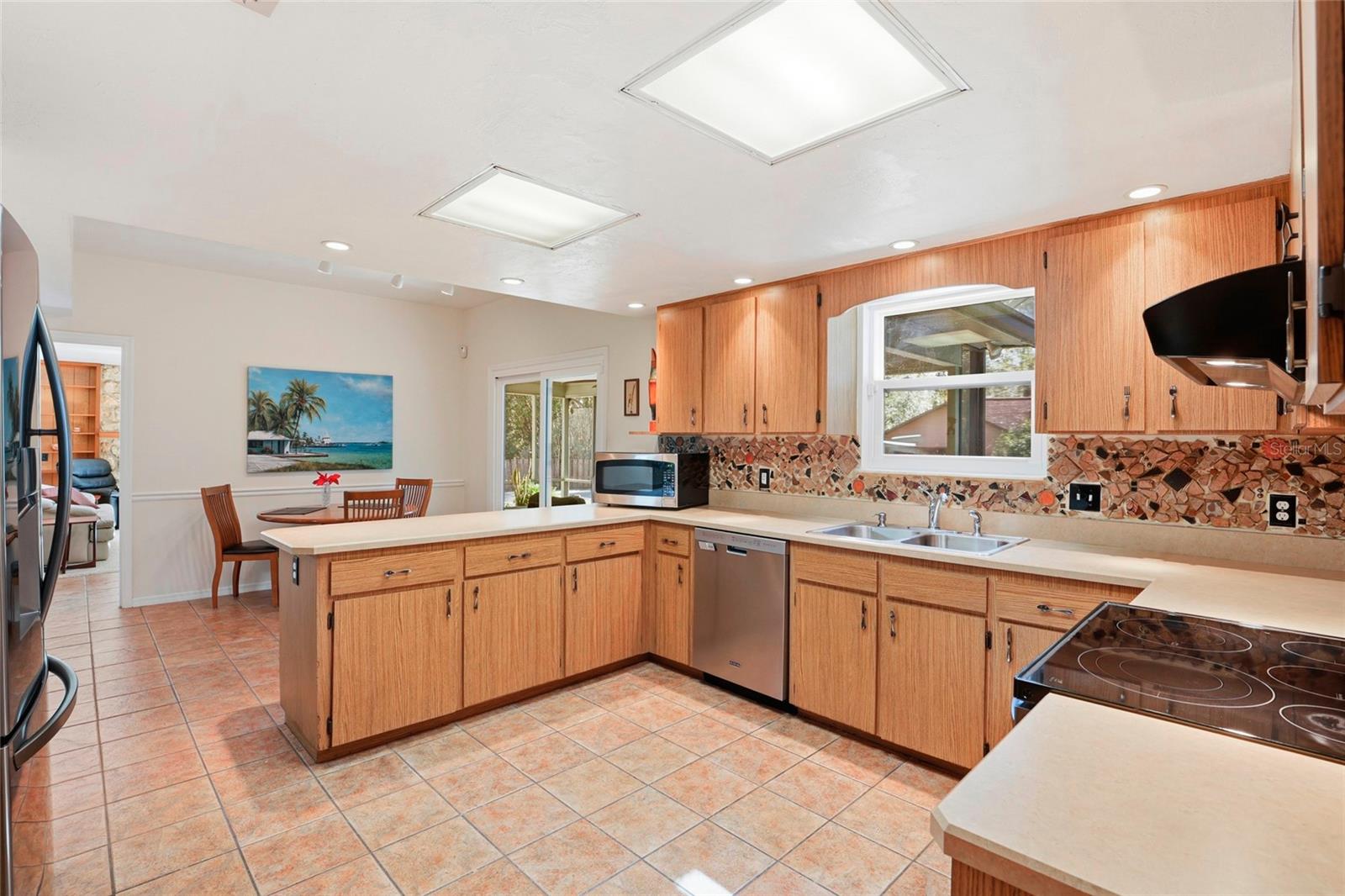 Image 20 of 81 For 3021 10th Place