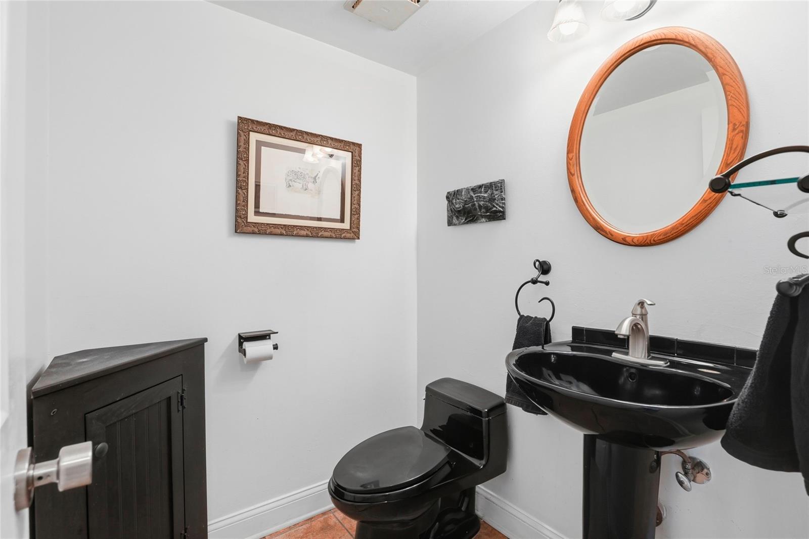 Image 32 of 81 For 3021 10th Place