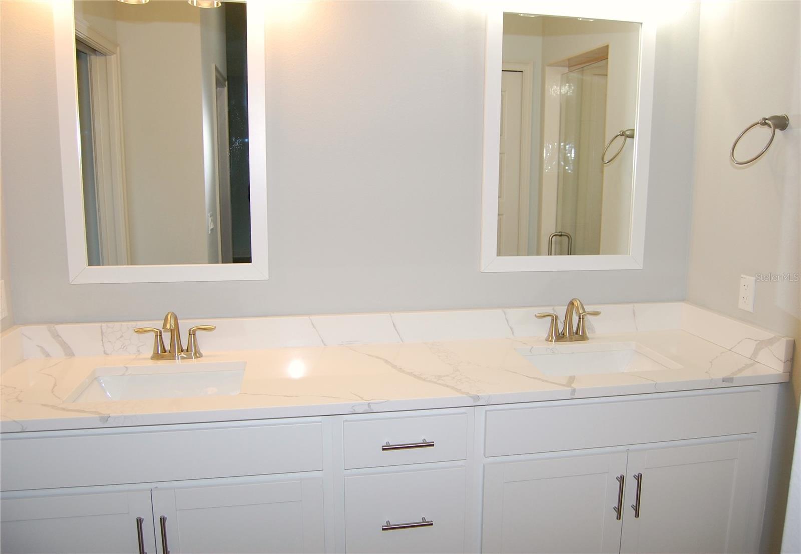 Image 6 of 19 For 377 Palm Drive