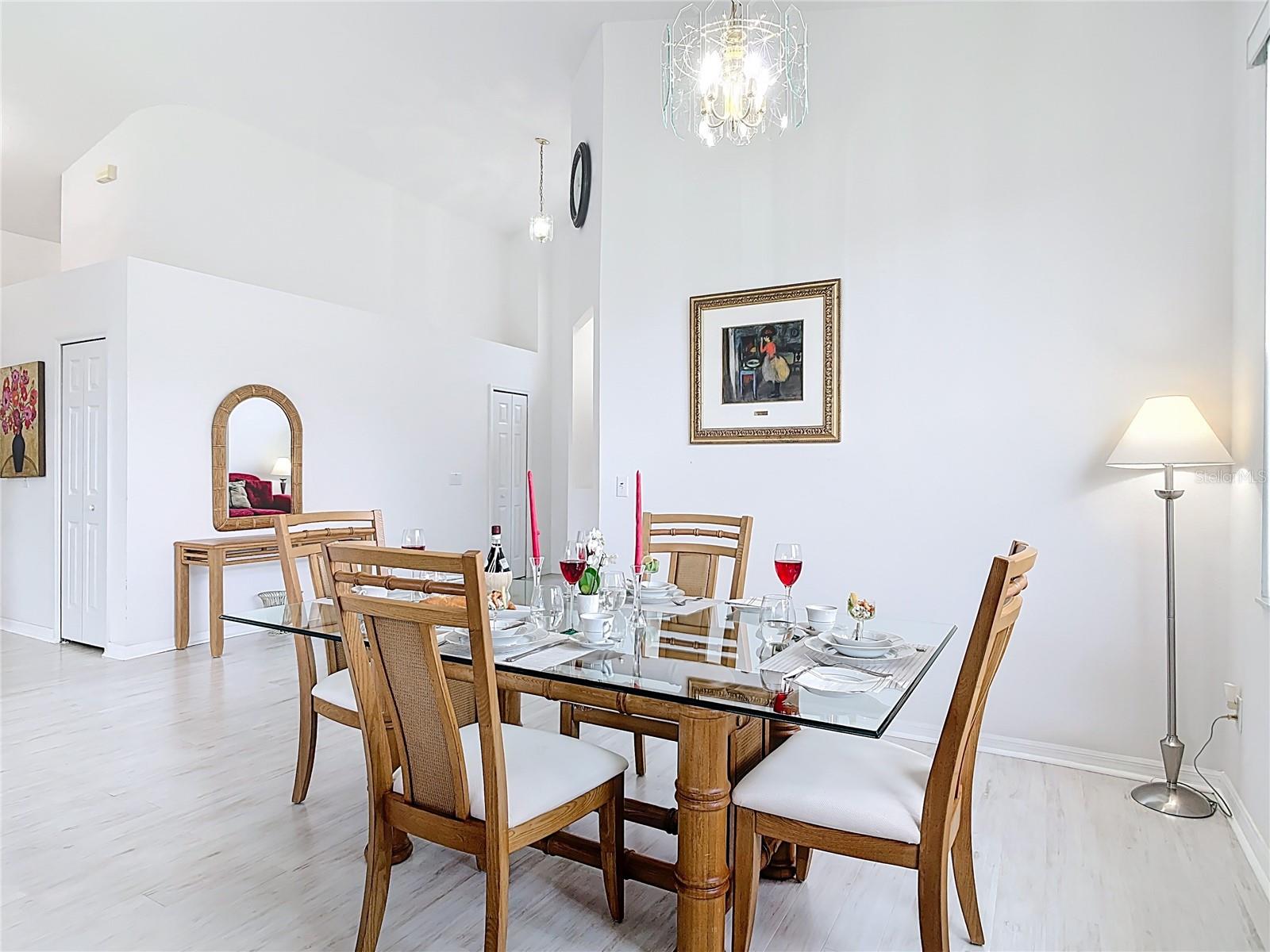 Image 12 of 65 For 1809 Forough Circle